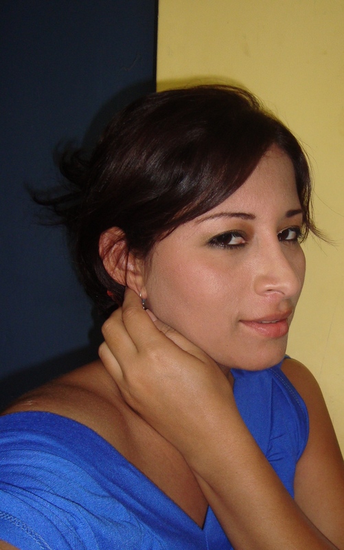 Date this fun Ecuador girl YESIKA14 from Ecuador EC68