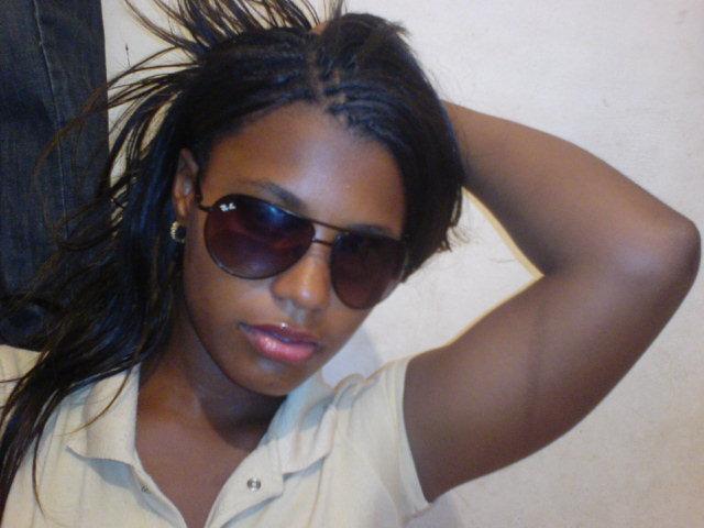 Date this voluptuous Senegal girl MONICA from Dakar SN103
