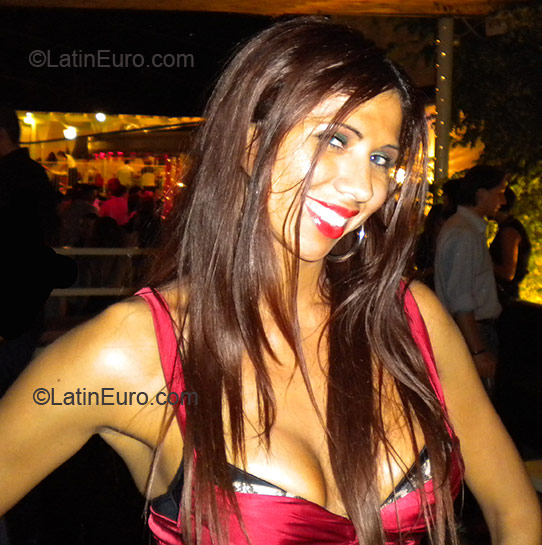 Date this good-looking Brazil girl Lucimar from Brasilia BR4351