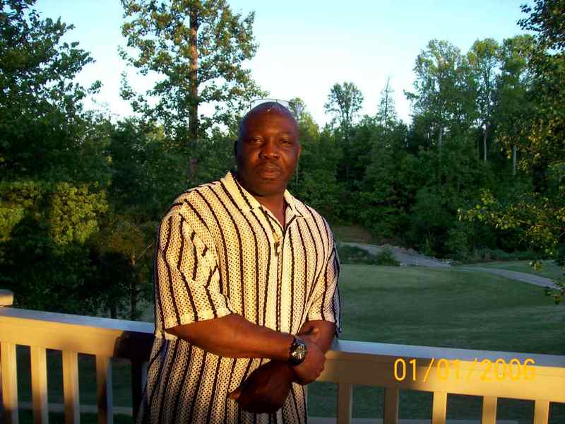 Date this young United States man Jarvis from Charlotte US8665