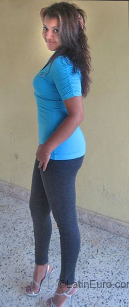 Date this young Honduras girl Clary from La Ceiba HN275