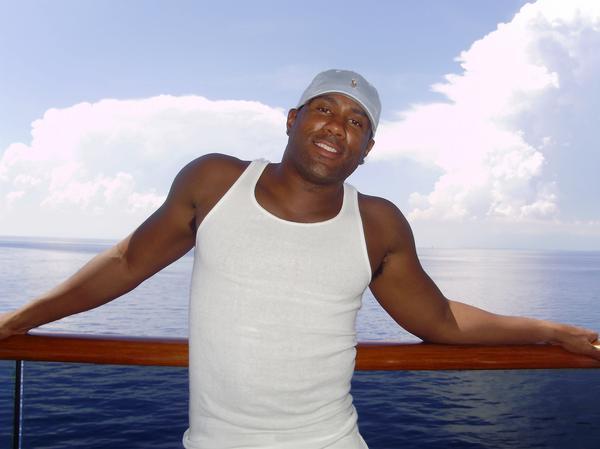 Date this exotic United States man Spontaneous from Miami US8822