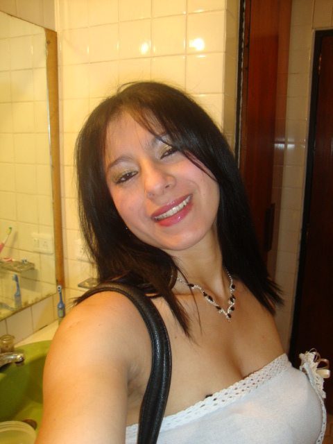 Date this funny Ecuador girl Jenny from Quito EC74