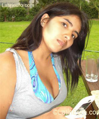 Date this happy Peru girl Brigitte from Lima PE427