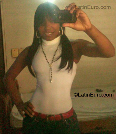 Date this attractive Dominican Republic girl Lapsicopata from Santo Domingo DO6561
