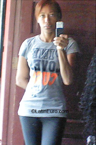 Date this exotic Dominican Republic girl Rayssa from Santo Domingo DO6567