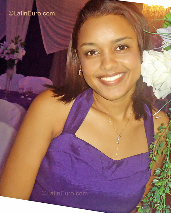 Date this sensual Brazil girl Talyta from Sao Luis BR4681