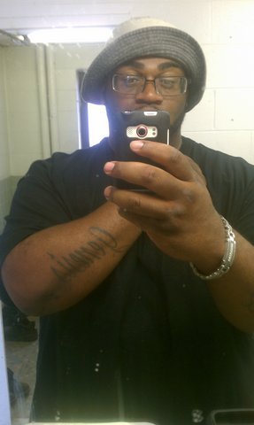 Date this gorgeous United States man Ironman76 from Long Branch US9079