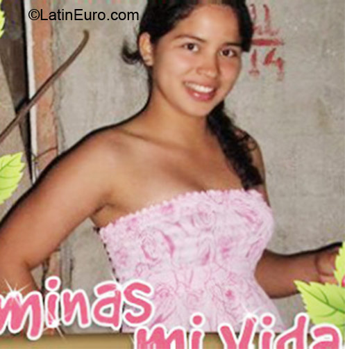Date this cute Ecuador girl Flor from Guayaquil EC76