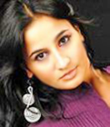 Date this lovely Brazil girl Anna from Goiania BR4766