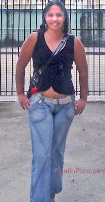 Date this happy Brazil girl Daniele from Volta Redonda BR4846