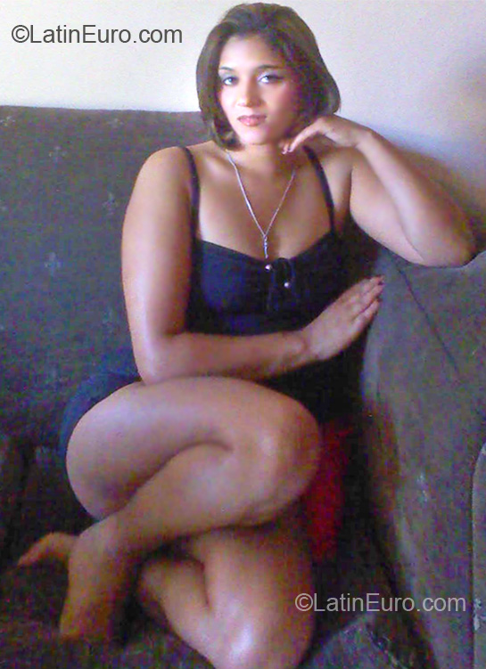 Date this attractive Dominican Republic girl Mercedes from Santiago DO7090
