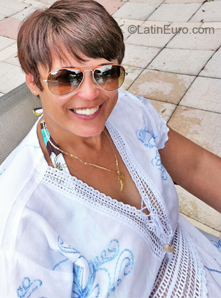 Date this fun United States girl Mariza from Orlando US9309
