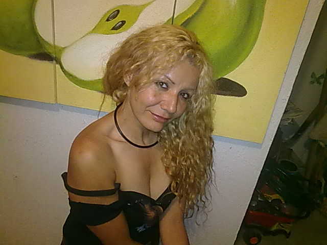 Date this sensual Mexico girl Eva from Guadalajara MX308