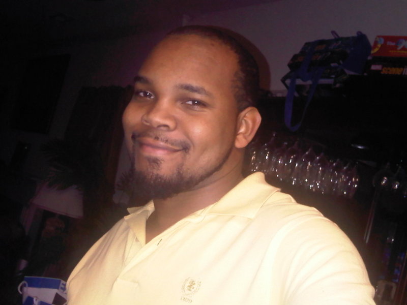 Date this exotic United States man Oliver from Newport News US9361