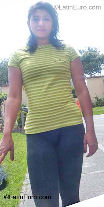 Date this fun Colombia girl Adriana from Bogota CO6743