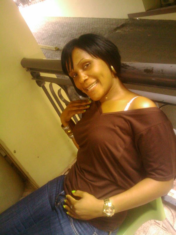 Date this sultry Dominican Republic girl Loren from Santiago De Los Caballeros DO7209