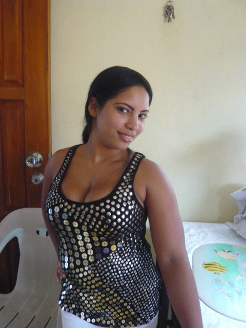 Date this athletic Dominican Republic girl Yaneiry from Puerto Plata DO7224