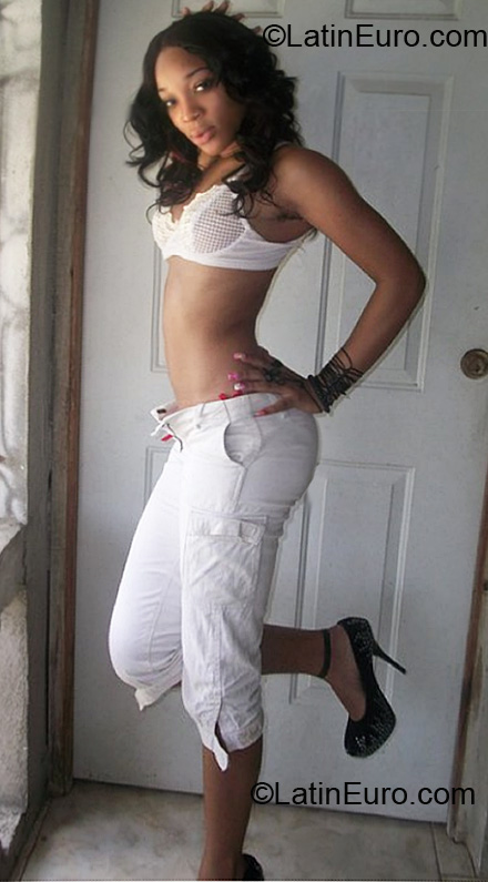 Date this fun Jamaica girl Candy from Kingston JM223
