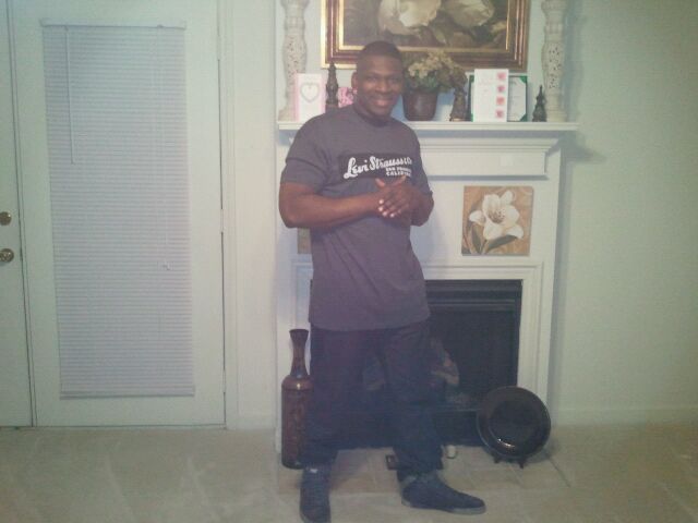 Date this passionate United States man Cornell from Yazoo City US9464