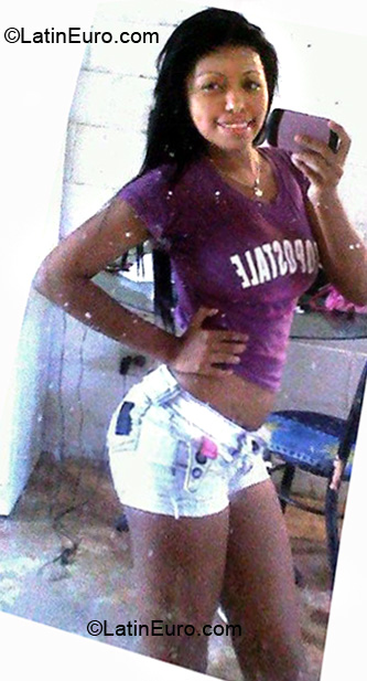 Date this charming Colombia girl Lizet from Barranquilla CO6843