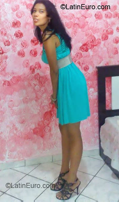 Date this happy Brazil girl Dayane from Sao Mateus BR5121