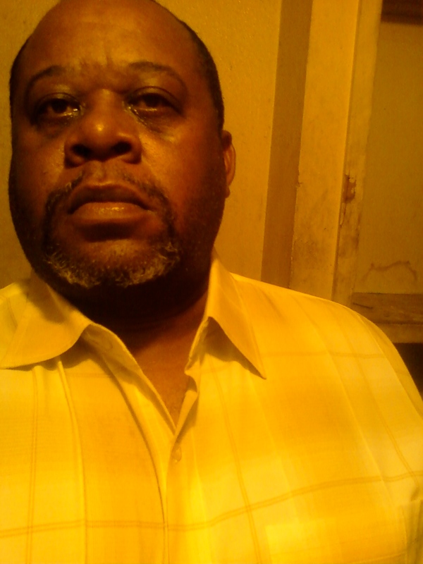 Date this voluptuous United States man Tee-toy from san antonio,tx US9572