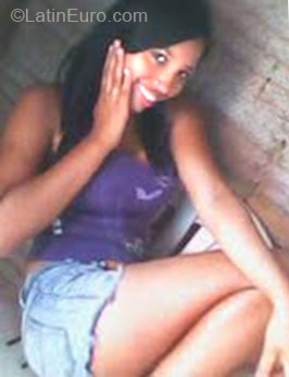 Date this georgeous Brazil girl Adriana from Imperatriz BR5244
