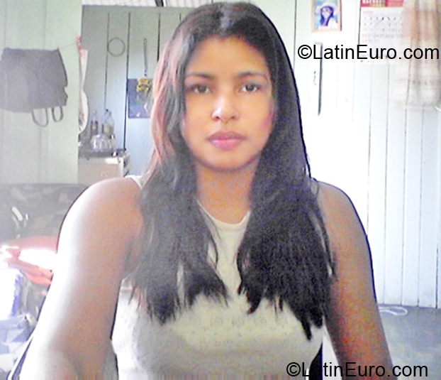 Date this funny Brazil girl Zuki from Sinop BR5248