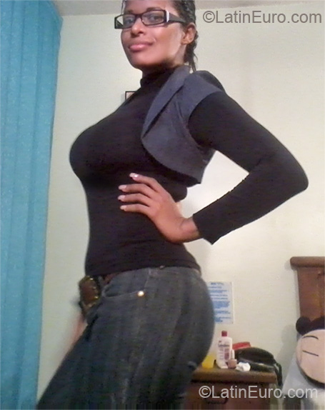 Date this tall Mexico girl Leonora from Mazatlan MX334