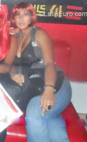 Date this voluptuous Colombia girl Patricia from Cartagena CO7054
