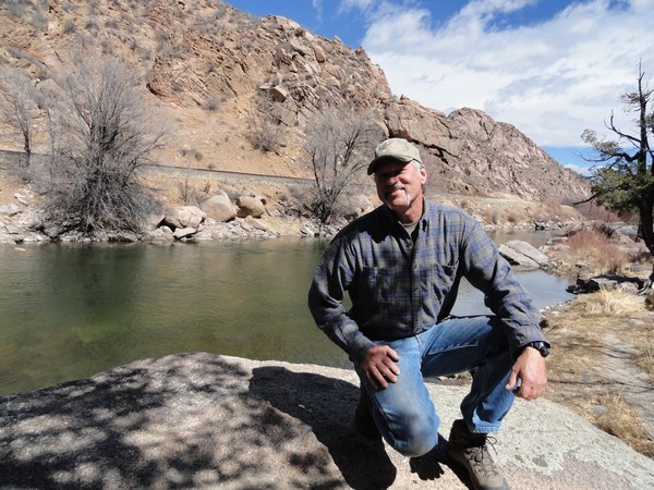 Date this voluptuous United States man Manofthewest from Colorado Springs US9819