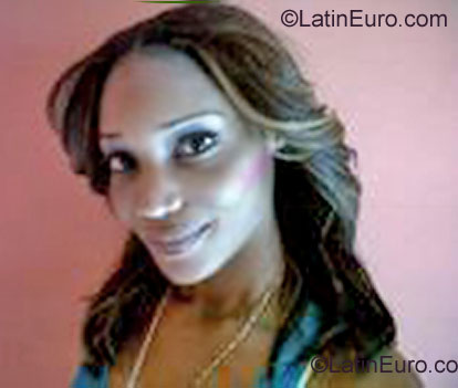 Date this pretty Jamaica girl Tasha from Kingston JM267