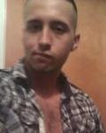stunning United States man Daniel from Charlotte US9988