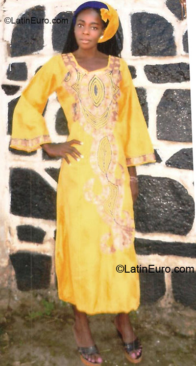Date this pretty Cameroon girl Pelagie from Yaounde CM110