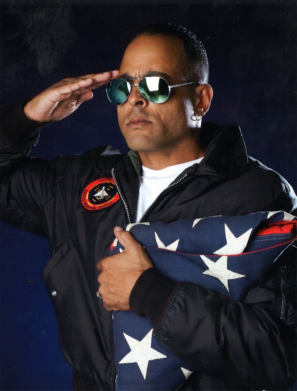 Date this voluptuous United States man John from Atlanta US10073