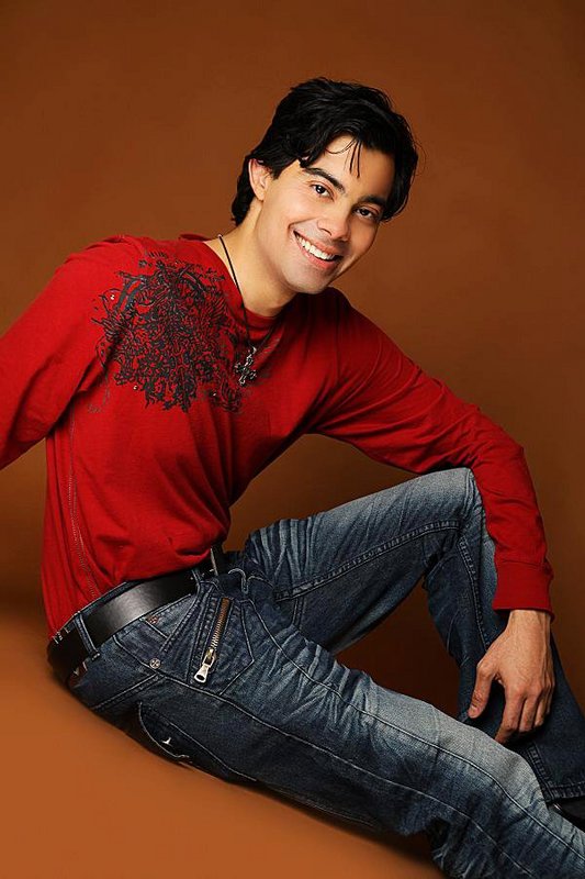 Date this athletic United States man Ricardo from St Louis US10177