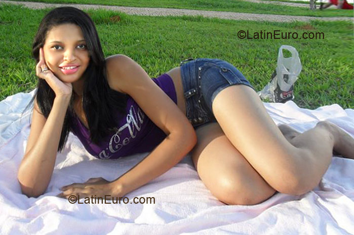 Date this lovely Brazil girl Eliane from Brasilia BR5543