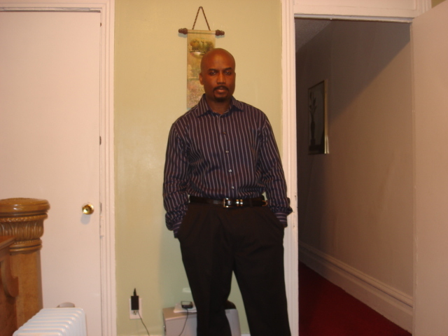 Date this attractive United States man Desmond from Harrisburg US10186