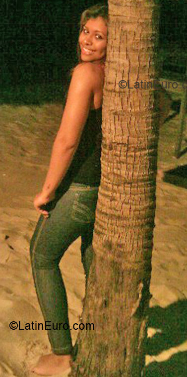 Date this georgeous Brazil girl Dayane from Fortaleza BR5550