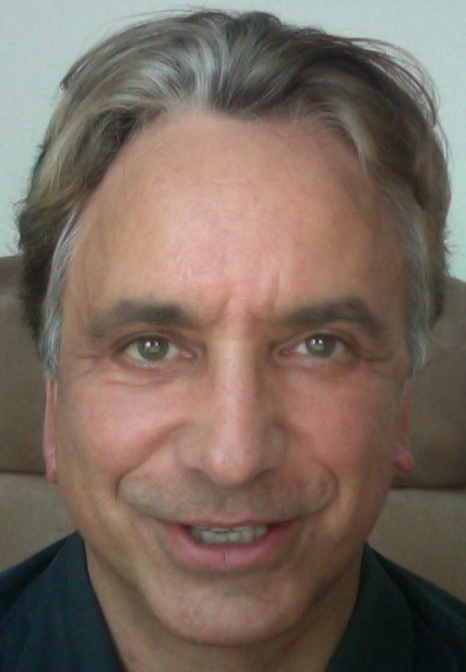 Date this happy United States man Ted from San Mateo US10245