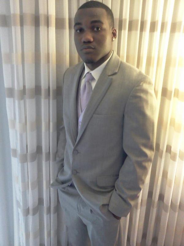 Date this young United States man Miamisingle25 from Miami US10453