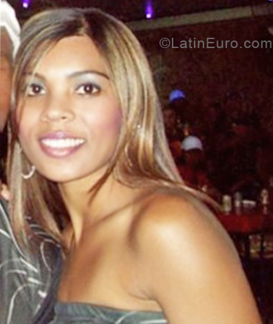Date this charming Brazil girl Flvia from Belo Horizonte BR5751