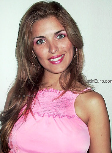 Date this fun Spain girl Ebelise from Zaragoza ES196