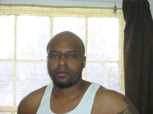 Date this young United States man TaHo from New Bern US10835