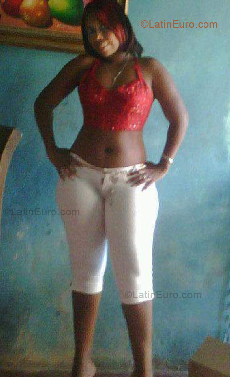 Date this lovely Dominican Republic girl Arianny from Santo Domingo DO8628
