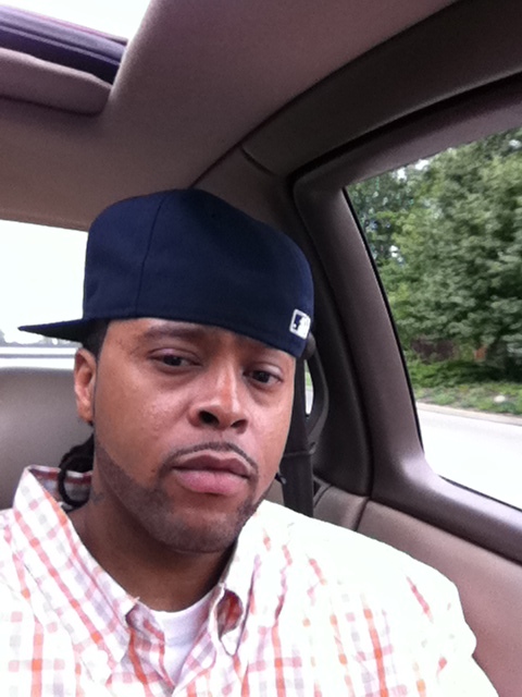 Date this happy United States man Mindbenda55 from Clarksville US11002