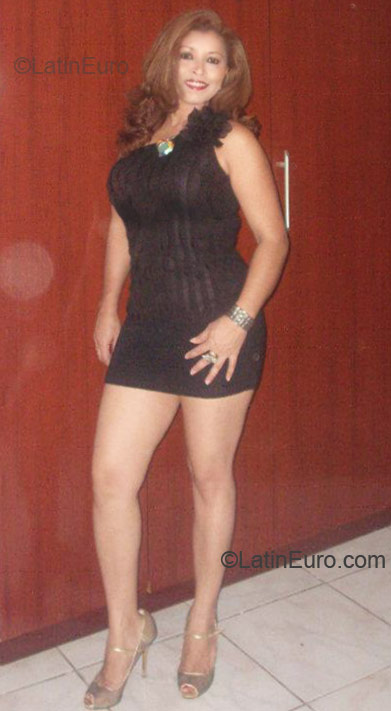 Date this happy Honduras girl Olga from Santa Cruz De Yojoa HN372