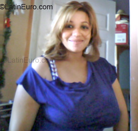 Date this foxy Nicaragua girl Gloria from Esteli NI114