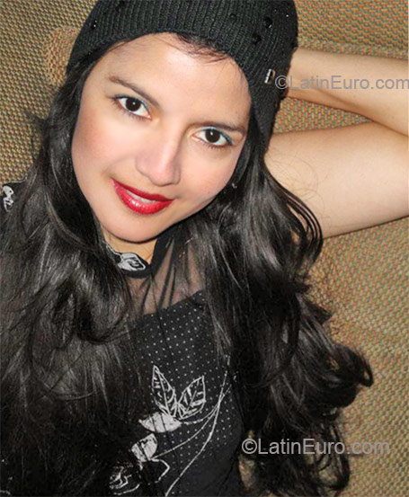 Date this lovely El Salvador girl Elsy from San Salvador SV14